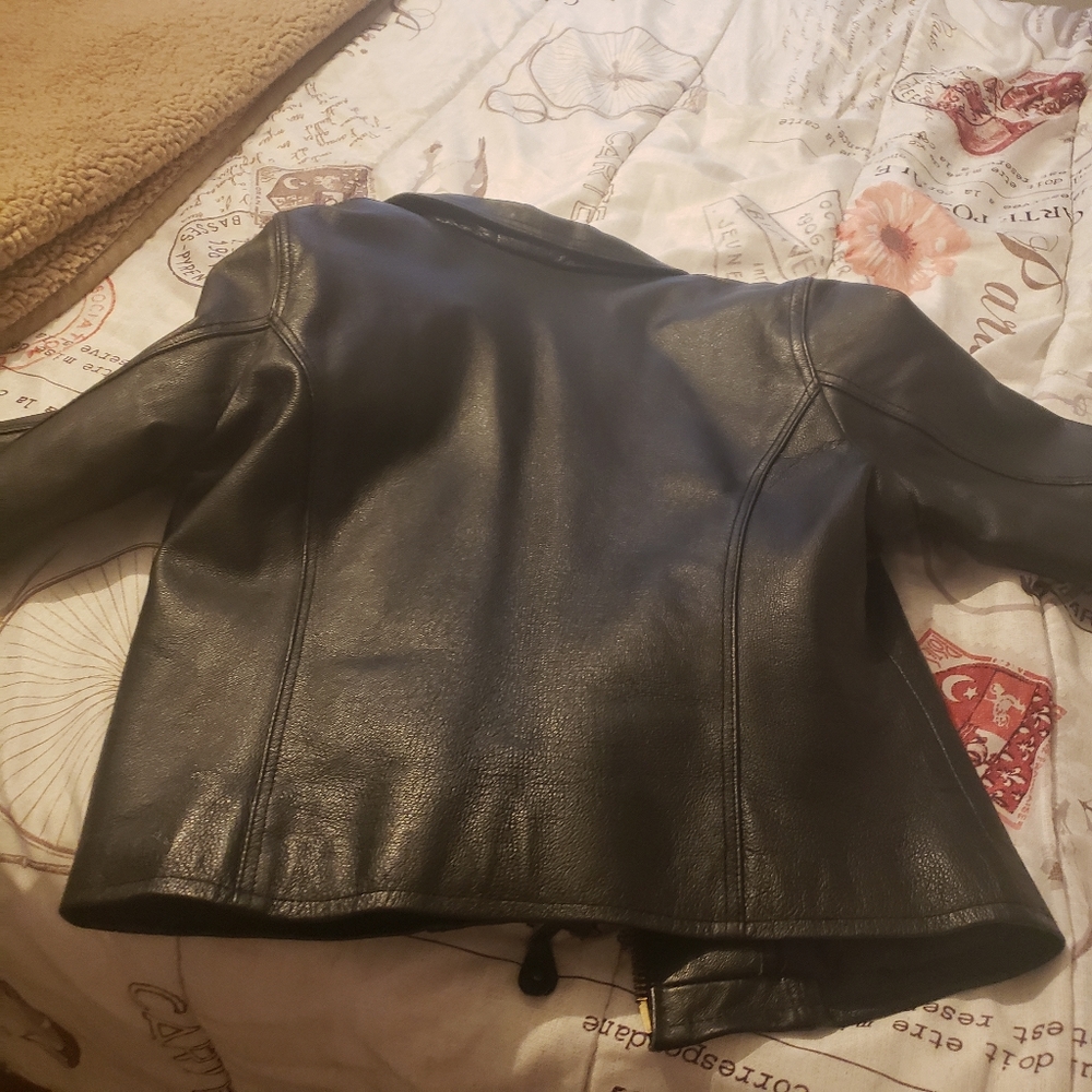 Womens Leather Jacket - Picture 2 of 2